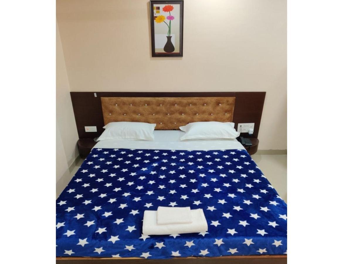 Hotel Pragati, Chanderi, Mp Kültér fotó
